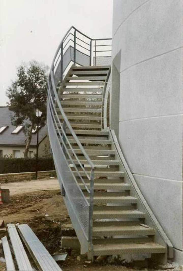 Conception et pose d’escalier Plabennec