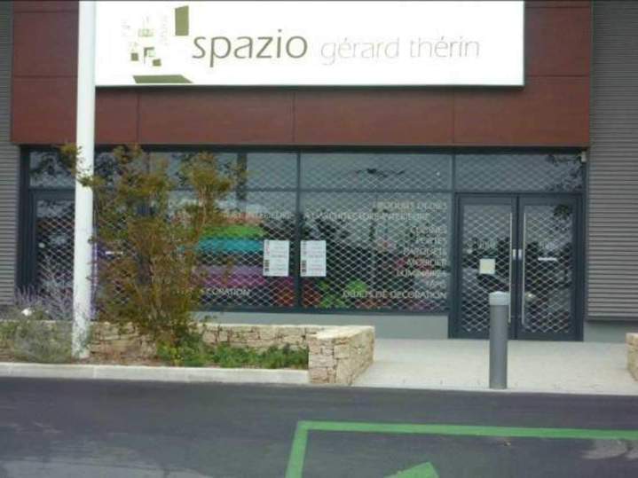 Conception sur mesure de rideaux métalliques et grilles de magasins Plabennec