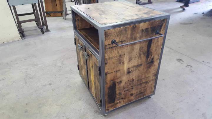 Meubles bois et métal sur mesure Plabennec